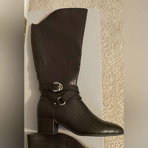 Women’s brown riding boots - size 9.5 wide calf - life stride brand